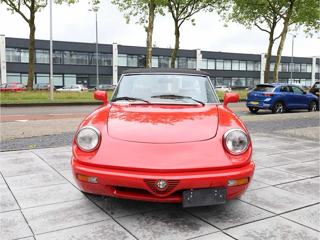 Alfa romeo spider cabriolet 2.0 1991 - afbeelding 29 van  29