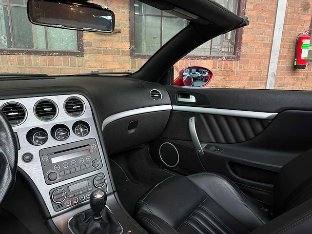 Alfa romeo spider tbi 1.8 200pk 2010 - afbeelding 11 van  37