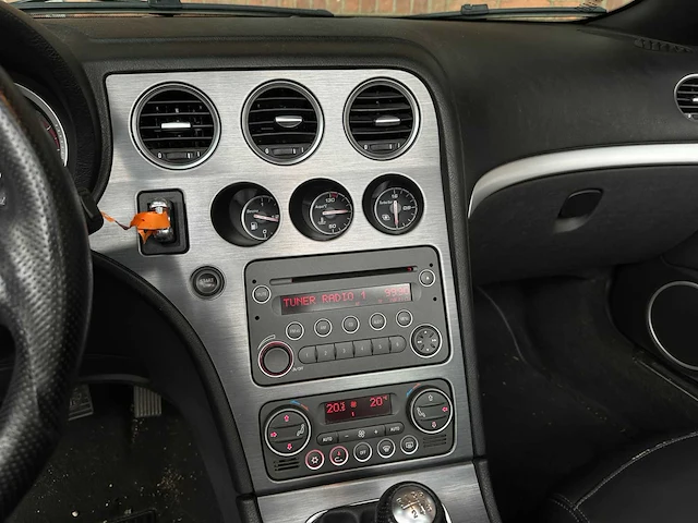 Alfa romeo spider tbi 1.8 200pk 2010 - afbeelding 20 van  37