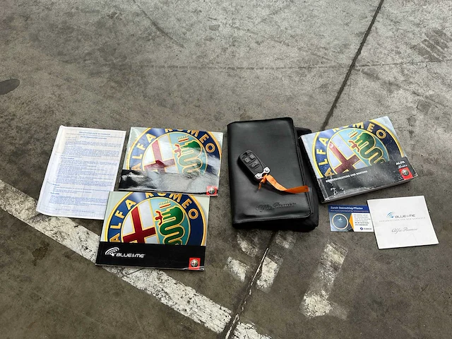 Alfa romeo spider tbi 1.8 200pk 2010 - afbeelding 31 van  38