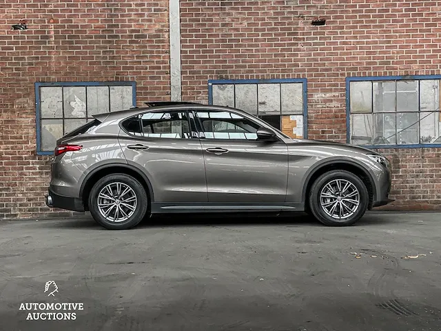 Alfa romeo stelvio 2.0 t awd super 200pk 2018 -orig nl-, sr-834-l - afbeelding 4 van  71