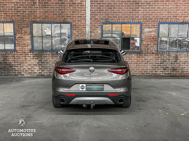 Alfa romeo stelvio 2.0 t awd super 200pk 2018 -orig nl-, sr-834-l - afbeelding 13 van  71