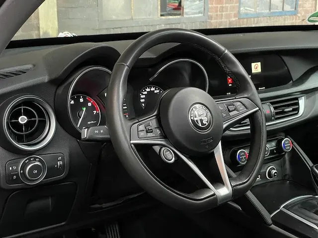 Alfa romeo stelvio 2.0 t awd super 200pk 2018 -orig nl-, sr-834-l - afbeelding 22 van  71