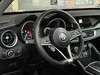 Alfa romeo stelvio 2.0 t awd super 200pk 2018 -orig nl-, sr-834-l - afbeelding 22 van  71