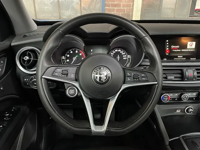 Alfa romeo stelvio 2.0 t awd super 200pk 2018 -orig nl-, sr-834-l - afbeelding 26 van  71
