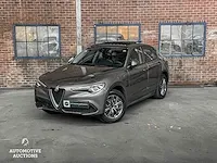 Alfa romeo stelvio 2.0 t awd super 200pk 2018 -orig nl-, sr-834-l - afbeelding 23 van  71