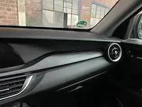 Alfa romeo stelvio 2.0 t awd super 200pk 2018 -orig nl-, sr-834-l - afbeelding 43 van  71