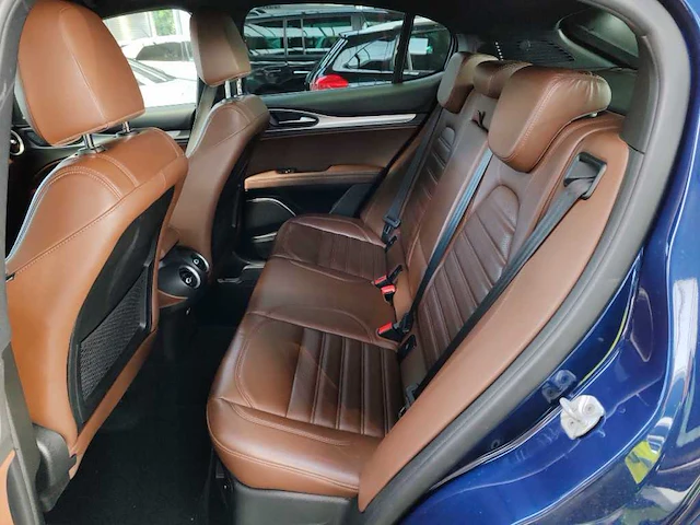 Alfa romeo stelvio 2.0 t awd super automaat; rn-995-g - afbeelding 22 van  22