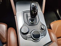 Alfa romeo stelvio 2.0 t awd super automaat; rn-995-g - afbeelding 6 van  22