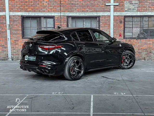 Alfa romeo stelvio quadrifoglio 2.9 v6 -ferrari engine- awd 510pk 2018, l-684-lg - afbeelding 10 van  61