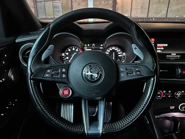 Alfa romeo stelvio quadrifoglio 2.9 v6 -ferrari engine- awd 510pk 2018, l-684-lg - afbeelding 27 van  61