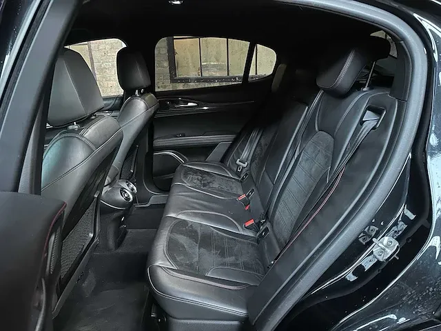 Alfa romeo stelvio quadrifoglio 2.9 v6 -ferrari engine- awd 510pk 2018, l-684-lg - afbeelding 43 van  61