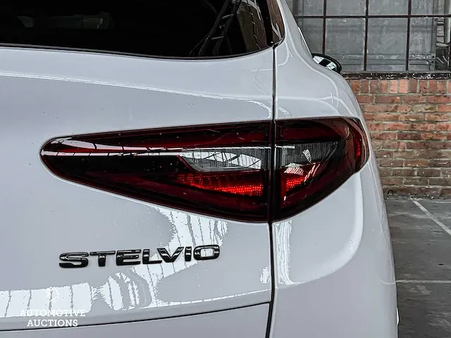 Alfa romeo stelvio veloce 2.0t awd 280pk 2020, s-517-sk - afbeelding 20 van  73