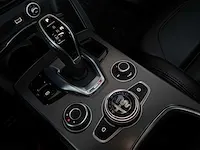 Alfa romeo stelvio veloce 2.0t awd 280pk 2020, s-517-sk - afbeelding 38 van  73
