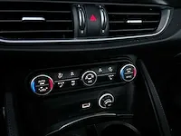 Alfa romeo stelvio veloce 2.0t awd 280pk 2020, s-517-sk - afbeelding 40 van  73