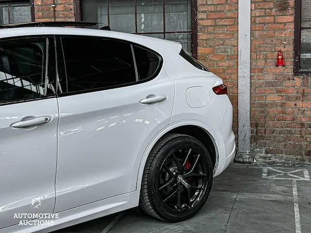 Alfa romeo stelvio veloce 2.0t awd 280pk 2020, s-517-sk - afbeelding 4 van  73