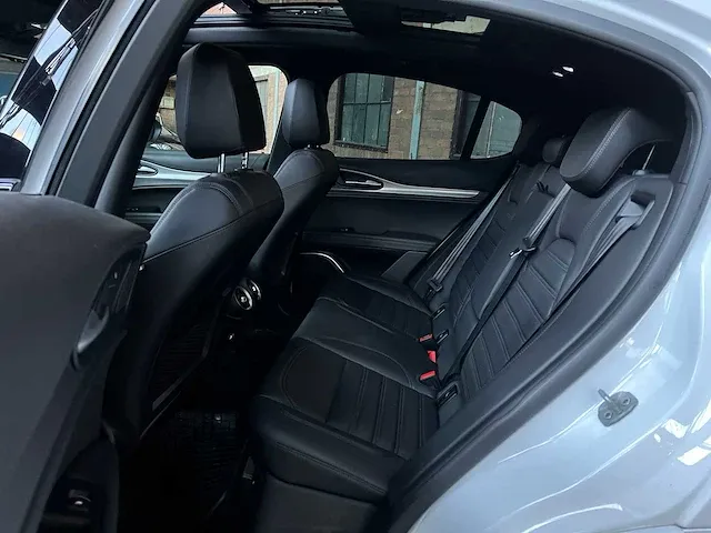 Alfa romeo stelvio veloce 2.0t awd 280pk 2020, s-517-sk - afbeelding 63 van  73