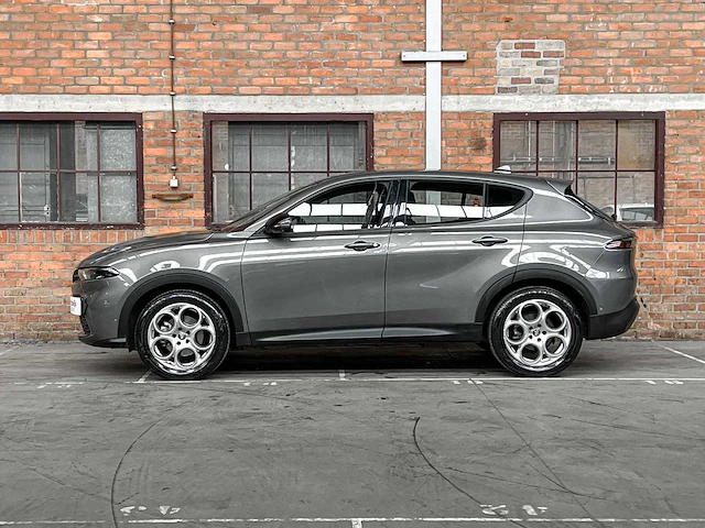 Alfa romeo tonale 1.5t hybrid sprint automaat 130pk 2022 (first-owner) - afbeelding 14 van  54