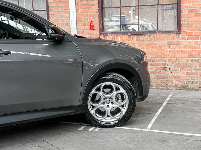Alfa romeo tonale 1.5t hybrid sprint automaat 130pk 2022 (first-owner) - afbeelding 7 van  54