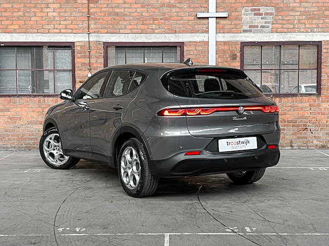 Alfa romeo tonale 1.5t hybrid sprint automaat 130pk 2022 (first-owner) - afbeelding 10 van  54