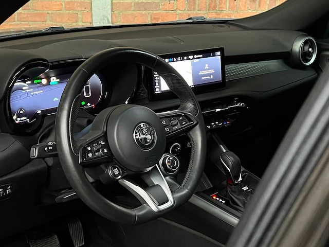 Alfa romeo tonale 1.5t hybrid sprint automaat 130pk 2022 (first-owner) - afbeelding 15 van  54