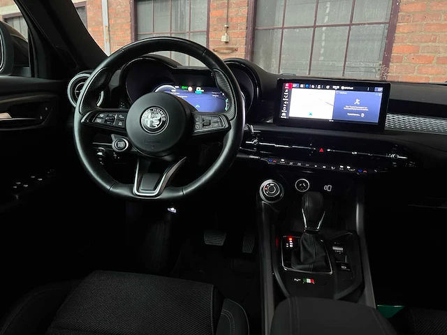 Alfa romeo tonale 1.5t hybrid sprint automaat 130pk 2022 (first-owner) - afbeelding 17 van  54