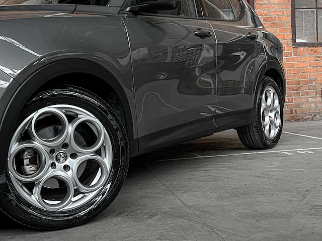 Alfa romeo tonale 1.5t hybrid sprint automaat 130pk 2022 (first-owner) - afbeelding 23 van  54