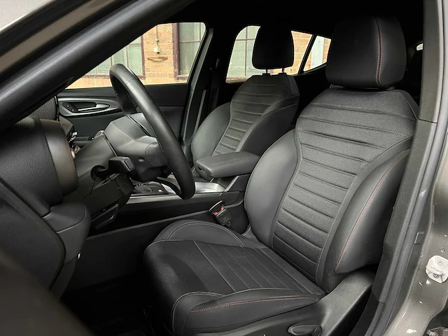 Alfa romeo tonale 1.5t hybrid sprint automaat 130pk 2022 (first-owner) - afbeelding 42 van  54