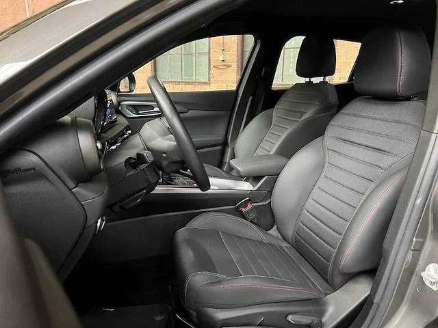 Alfa romeo tonale 1.5t hybrid sprint automaat 130pk 2022 (first-owner) - afbeelding 43 van  54