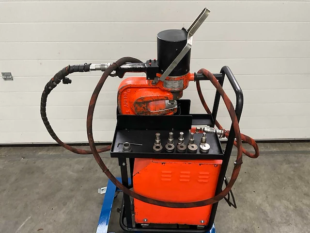 Alfra aps120 met hydraulische pomp ponsmachine - afbeelding 7 van  14