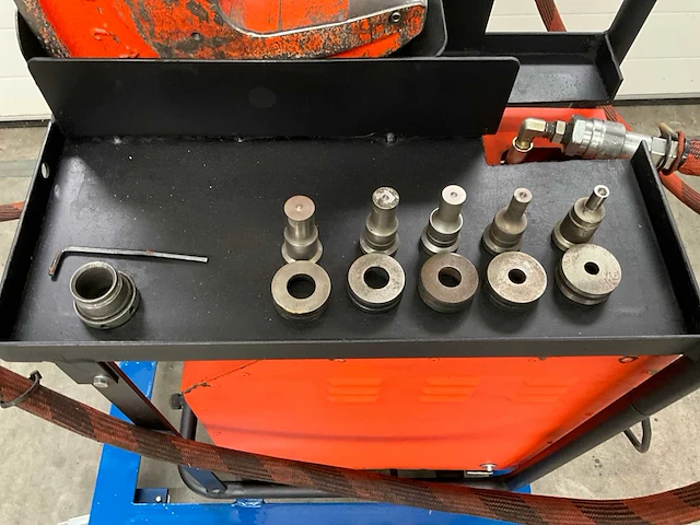 Alfra aps120 met hydraulische pomp ponsmachine - afbeelding 8 van  14