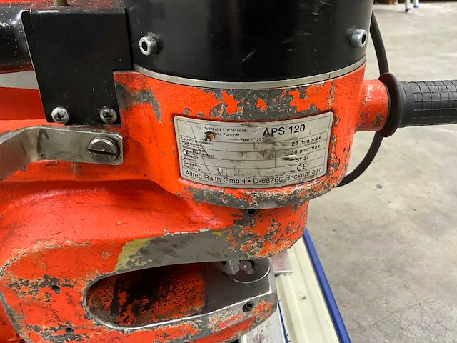 Alfra aps120 met hydraulische pomp ponsmachine - afbeelding 9 van  13