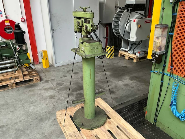 Alfred herbert hoog toerental kolomboor - afbeelding 1 van  15