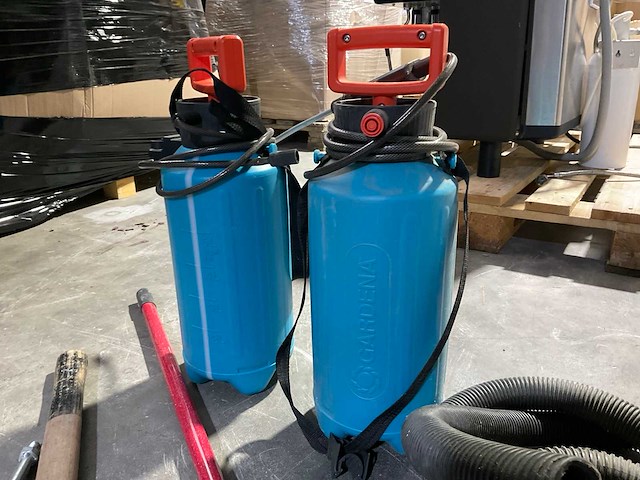 Algemeen handgereedschap: zagen, lijmklemmen, poetsmachine - afbeelding 4 van  9