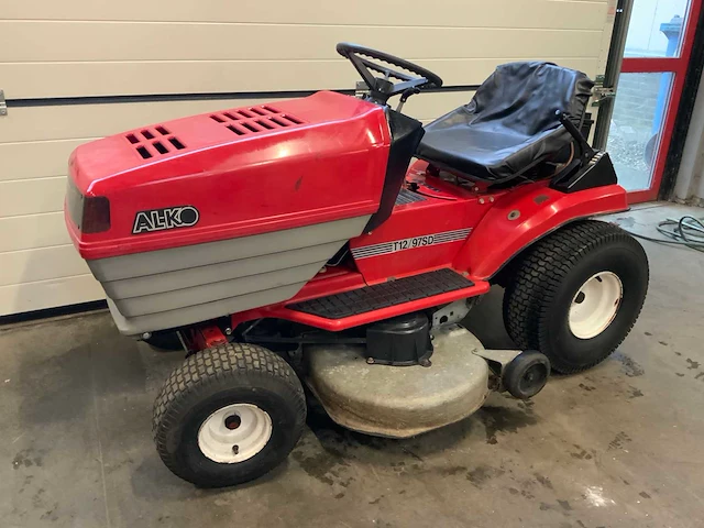 Alko t12/97sd ride on lawn mowers - afbeelding 1 van  9