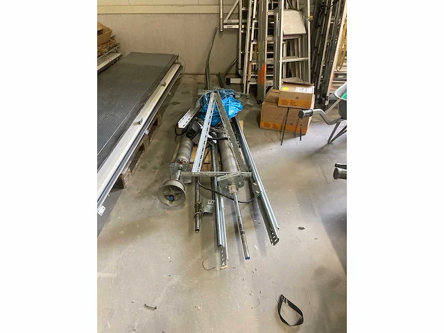 All-in - 2021 - 4x4m elektrische overheaddeur - afbeelding 4 van  5