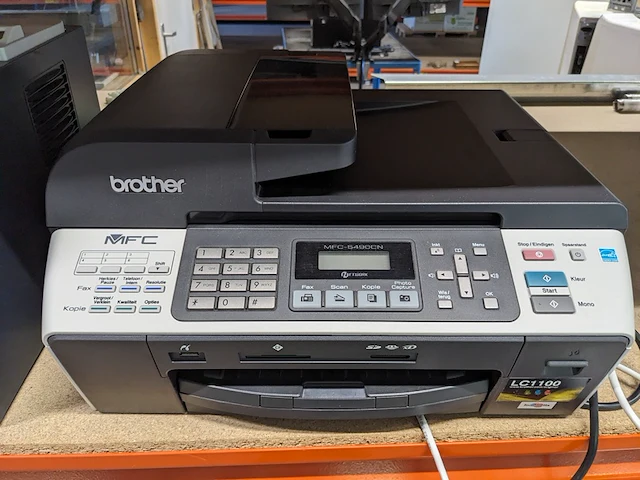 All-in-one printer met printer brother, hp, mfc-5490cn, laserjet p2055dn - afbeelding 3 van  8