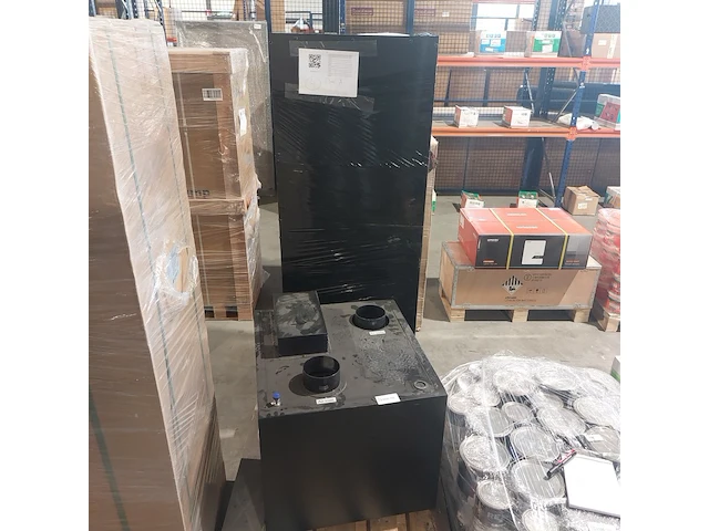 All in one warmtepomp r32 , suntree, kp30 3.2 kw (input 700 watt), zwart, ca.2023 - afbeelding 3 van  5