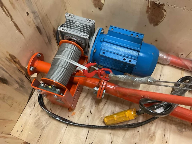 All marine - eam-200 - elektrische lier - afbeelding 2 van  6