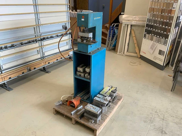 All mecanic ponsmachines - afbeelding 1 van  26