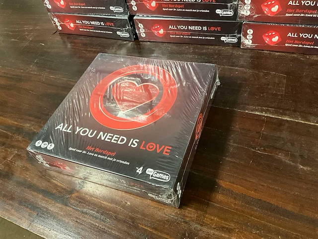 All you need is love bordspel (24x) - afbeelding 1 van  4