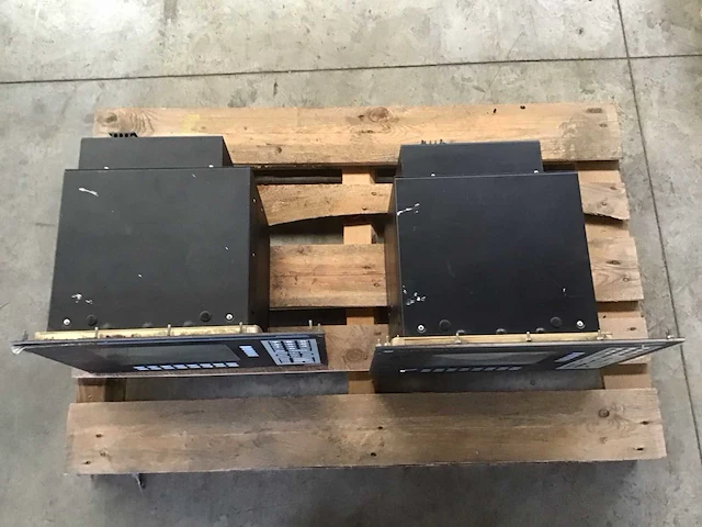 Allen bradley 2711-kc1 controle panelen (2x) - afbeelding 4 van  11