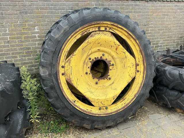 Alliance a360 tractor band + 3 sets dubbel lucht - afbeelding 4 van  31