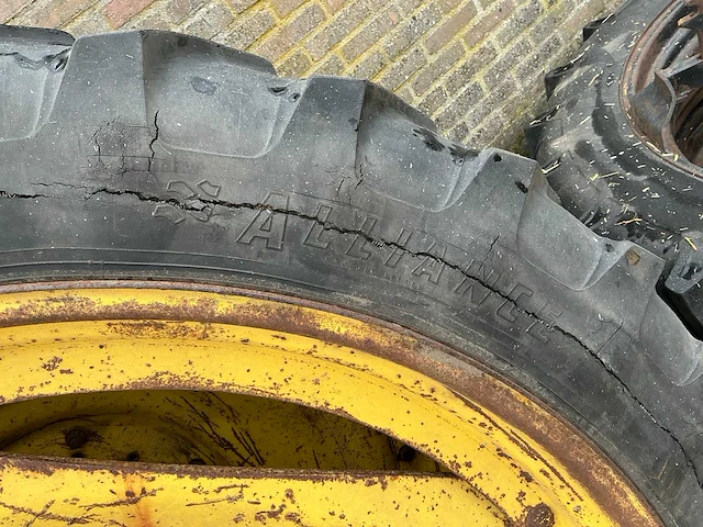 Alliance a360 tractor band + 3 sets dubbel lucht - afbeelding 8 van  31