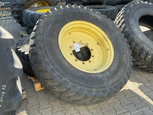 Alliance multiuse 550 landbouwband met velg (2x) - afbeelding 2 van  6