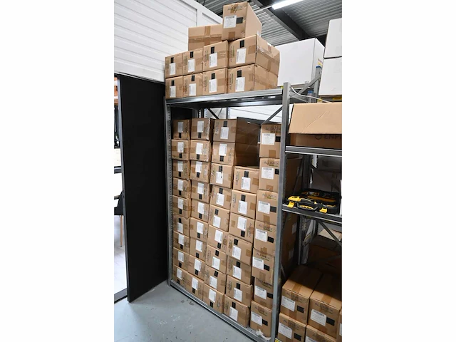 Allimex green power grote partij zonnepaneel installatiematerialen inclusief legbordstelling - afbeelding 7 van  14