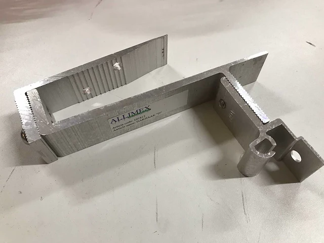 Allimex partij zonnepaneel montage materialen (325x) - afbeelding 7 van  12
