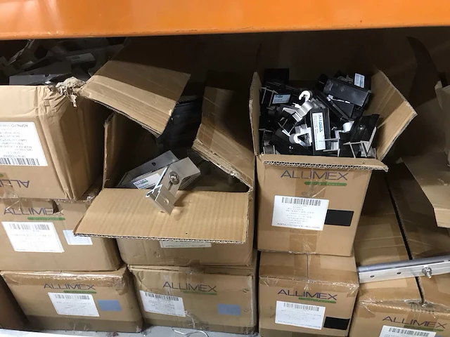 Allimex partij zonnepaneel montage materialen (325x) - afbeelding 9 van  12