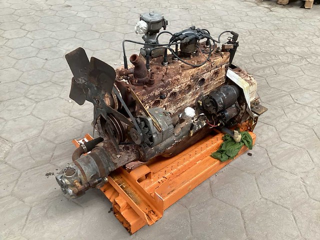 Allis chalmers f 245 8501 500005 benzinemotor - afbeelding 1 van  6