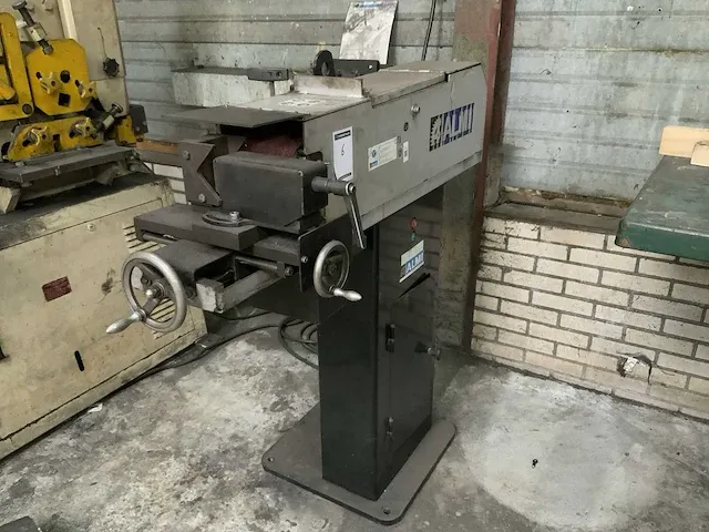Almi - pijpuitslijpmachine - afbeelding 1 van  6